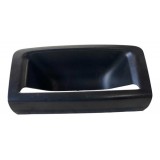 Moldura Puxador Porta Traseira Esquerda Amarok 2017/2022 Preto