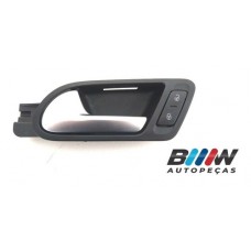 Maçaneta Puxador Interno Diant Esq Tiguan 2014 Dianteira