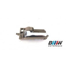 Maçaneta Interna Porta Tras Esq Toyota Hilux Sw4 2014 B1909 Traseira