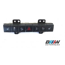 Botão Comando Alerta Painel Cherokee Sport 2011 B3733  Preto