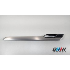 Maçaneta Acabamento Porta Tras Esq Passat Tsi 2017 C1036 Prateado