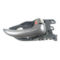 Maçaneta Interna Diant Dir Hyundai Elantra 13 Detalhe D2240 Dianteira