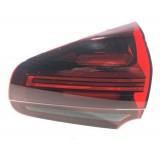 Lanterna Tampa Traseira Direita Porsche Cayenne 2016 D3076 Direito/passageiro Vermelho