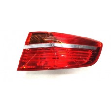Lanterna Traseira Direita Bmw X6 2010 C/ Risco D7918 Direito/passageiro Vermelho