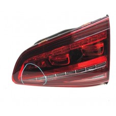 Lanterna Traseira Tampa Dir Vw Golf Tsi 2017 D8073 Detalhe Direito/passageiro Vermelho