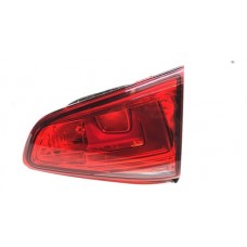 Lanterna Traseira Direita Tampa Vw Golf Variant 2016 D8086 Direito
