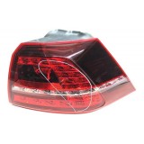 Lanterna Traseira Direita Vw Golf 2014 C/ Riscos D8037 Direito/passageiro Vermelho