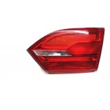 Lanterna Tampa Traseira Dir Vw Jetta 2016 D8046 Direito