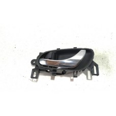 Maçaneta Interna Tras Esq Nissan Frontier 2.3 4x4 2019 E5983 Traseira