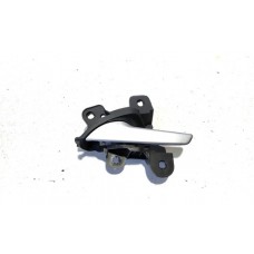 Maçaneta Interna Tras Esq Gm Onix 2021 E8519 Traseira