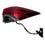 Lanterna Direita Toyota Hilux Sw4 2017 H8597 C\detalhe Direito/passageiro Vermelho